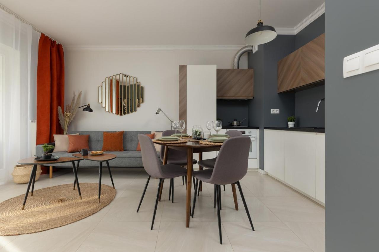 Lakeview Apartment Kapelanow Armii Krajowej By Noclegi Renters ワルシャワ エクステリア 写真