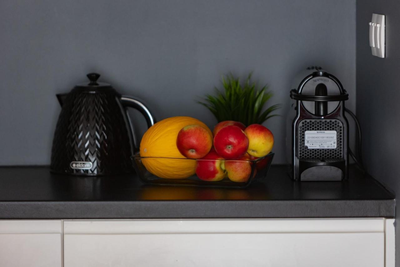 Lakeview Apartment Kapelanow Armii Krajowej By Noclegi Renters ワルシャワ エクステリア 写真